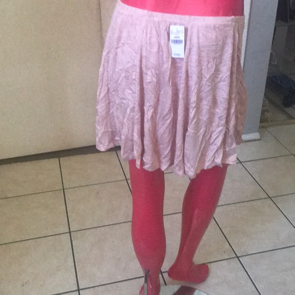 New !! Blush rayon  skater skirt - Picture 3 of 5
